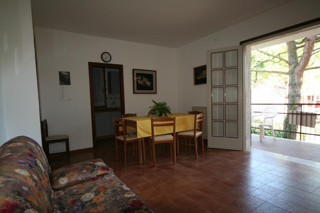 Ba - Villa Stella - 3 Apartments- ลินญาโน ซับเบียโดโร ภายนอก รูปภาพ