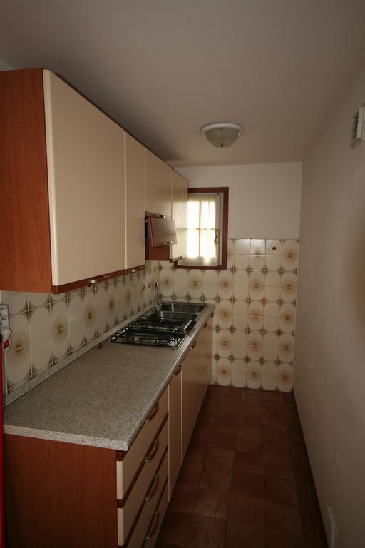Ba - Villa Stella - 3 Apartments- ลินญาโน ซับเบียโดโร ภายนอก รูปภาพ